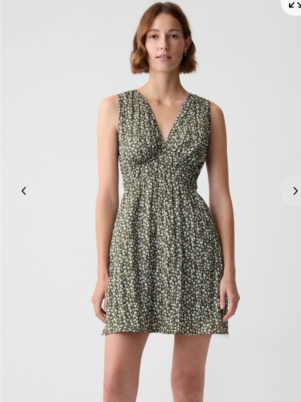 Gap Sleeveless V-Neck Olive Floral Mini Dress